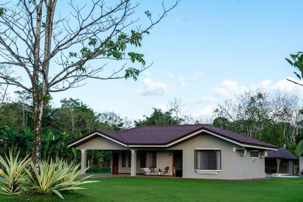 Casa Roble Fortuna La Fortuna Exterior foto